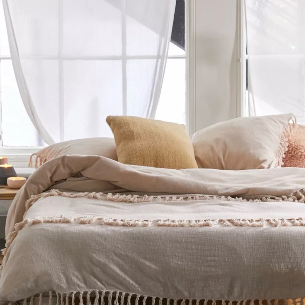 New Urban Outfitters 100% Cotton Blush Duvet Cover